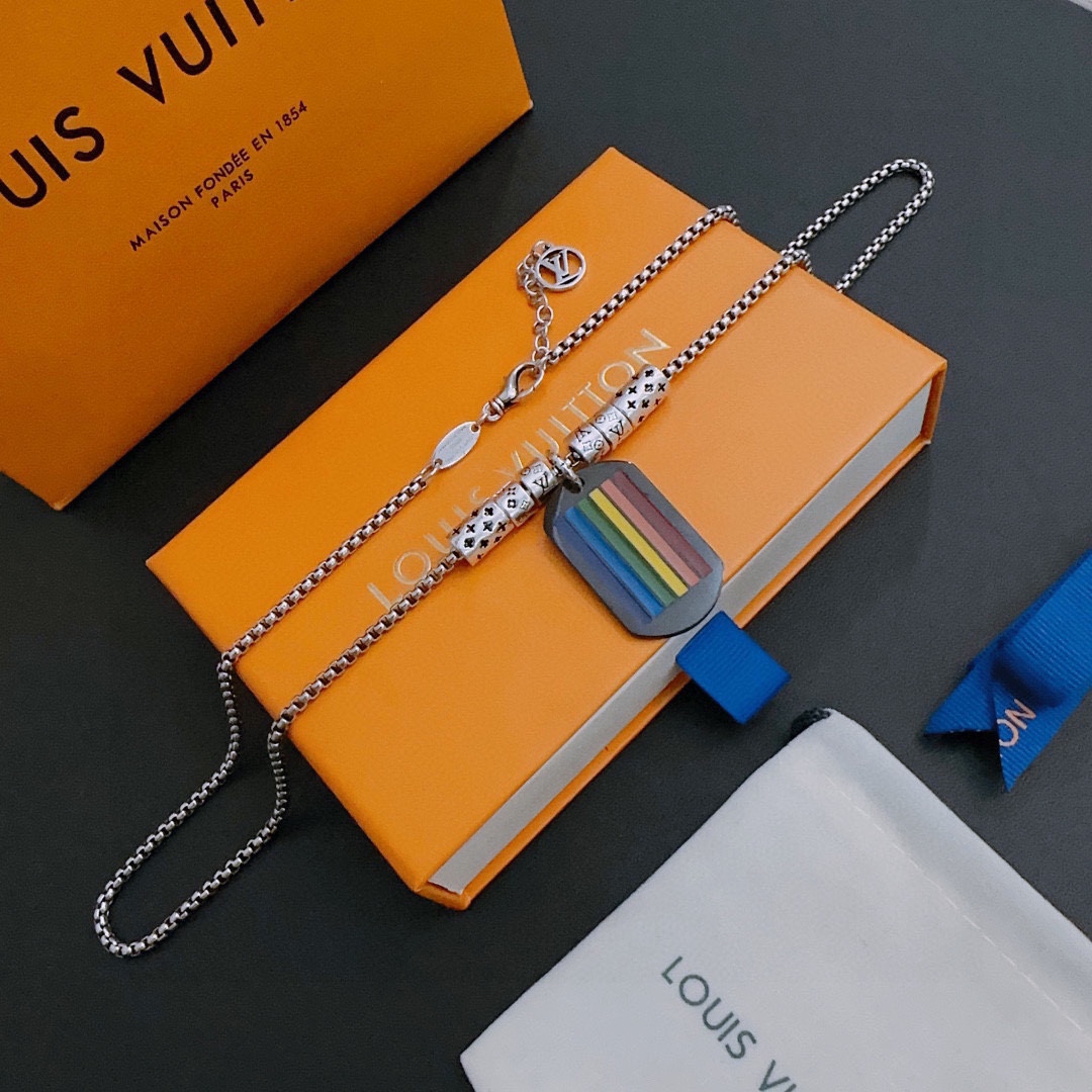 Louis Vuitton Necklaces